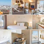 L\'Envol - Eiffel Tower View, Near Metro