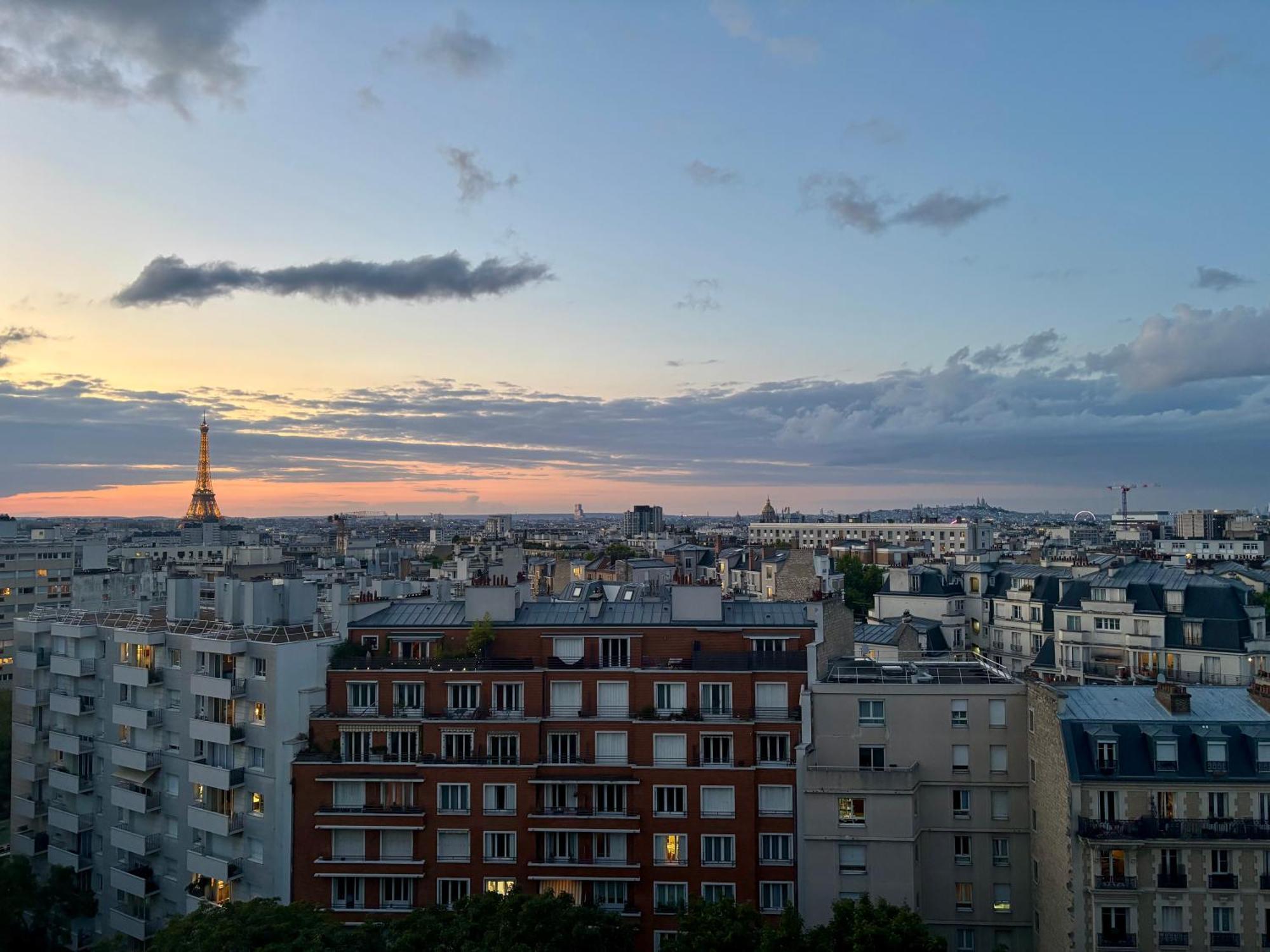 Appartamento L'envol - Eiffel Tower View, Near Metro *